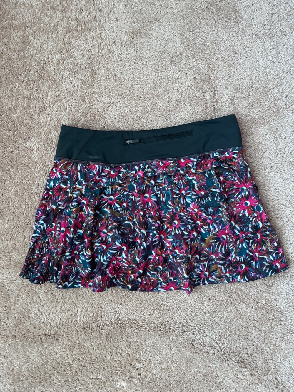 Lululemon Play off the Pleats Floral Skort - Picture 4 of 16